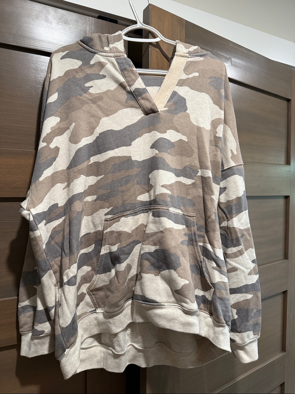 aerie Camo Hooded Pullover Sweatshirt - Neutral Tones